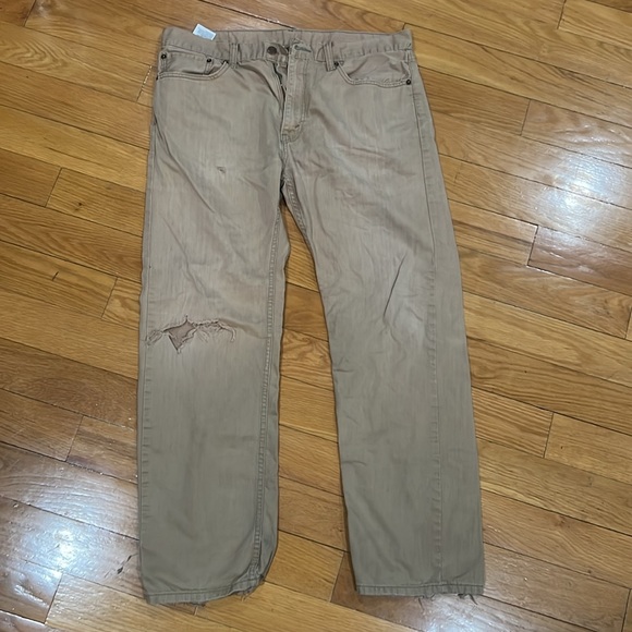 Levi’s Distressed beige loose fit jeans - Picture 2 of 3